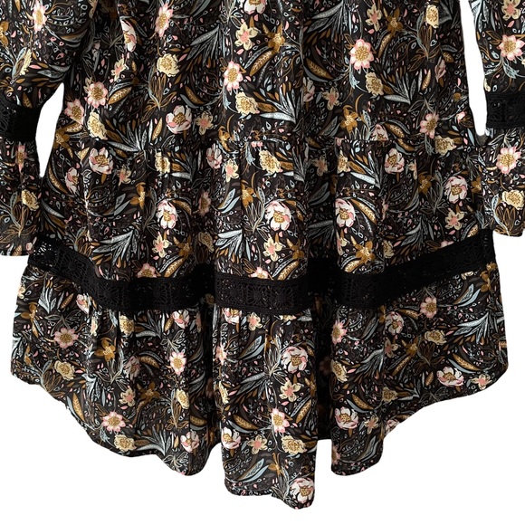 DR2 V-Neck Floral Tunic Top Ruffles Embroidered Trim Tassel Tie 3/4 Sleeve - Picture 8 of 11